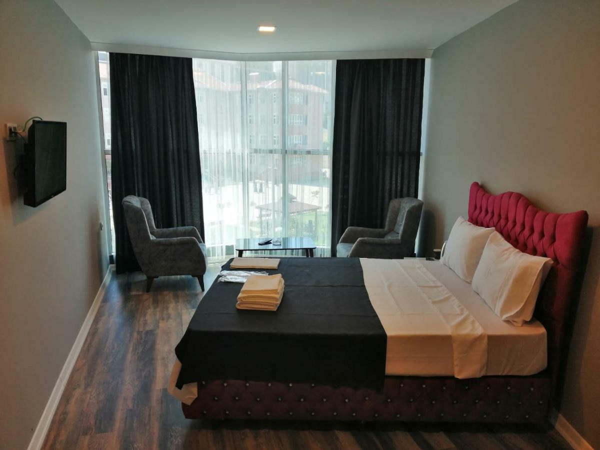 Plus Park Suite & Hotel Istanbul Exteriör bild